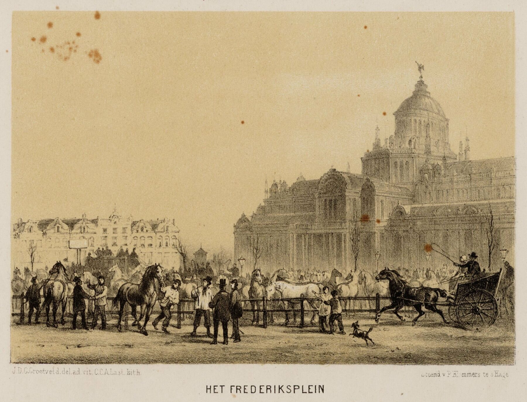 Prent van het Frederiksplein met paarden, rijtuigen en op de achtergrond het voormalige Paleis van Volksvlijt