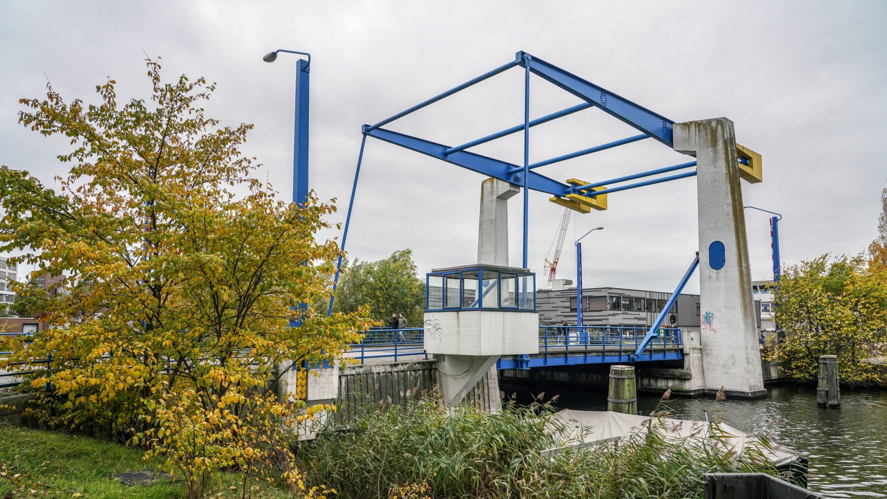 De Wasknijperbrug in Noord